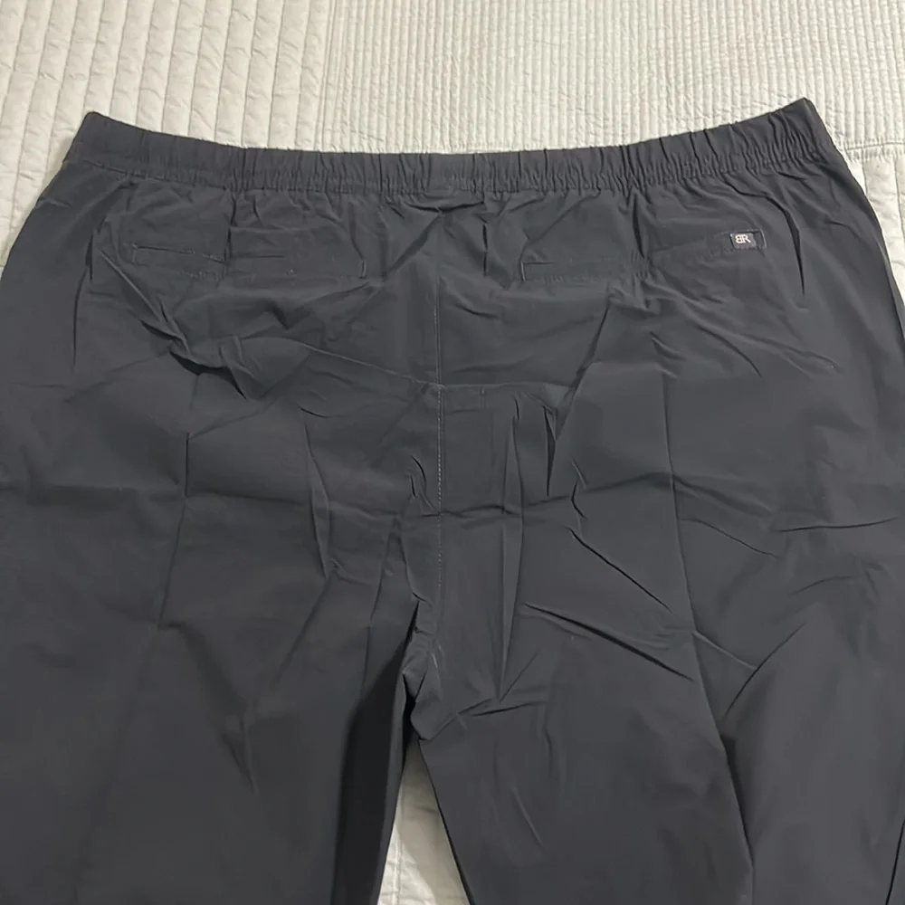 Men’s Banana Republic Polyester Joggers. Size XXL